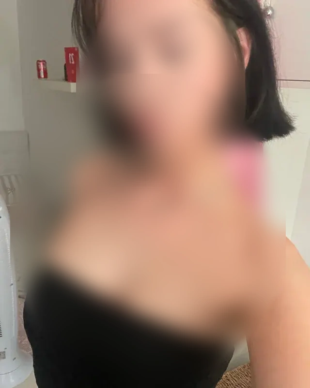 Cynthia - Image 2